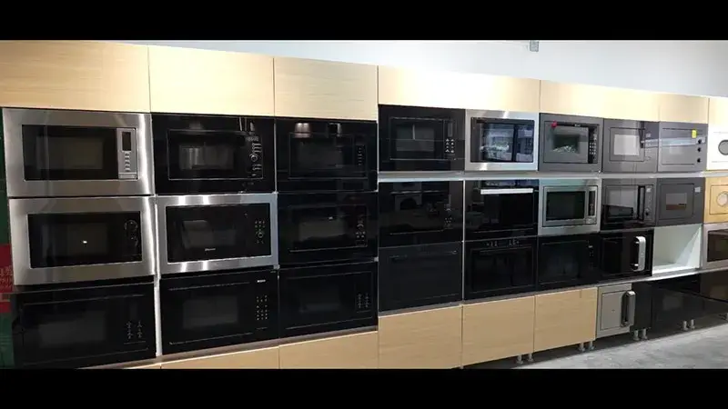 Sala de exhibición de hornos microondas
